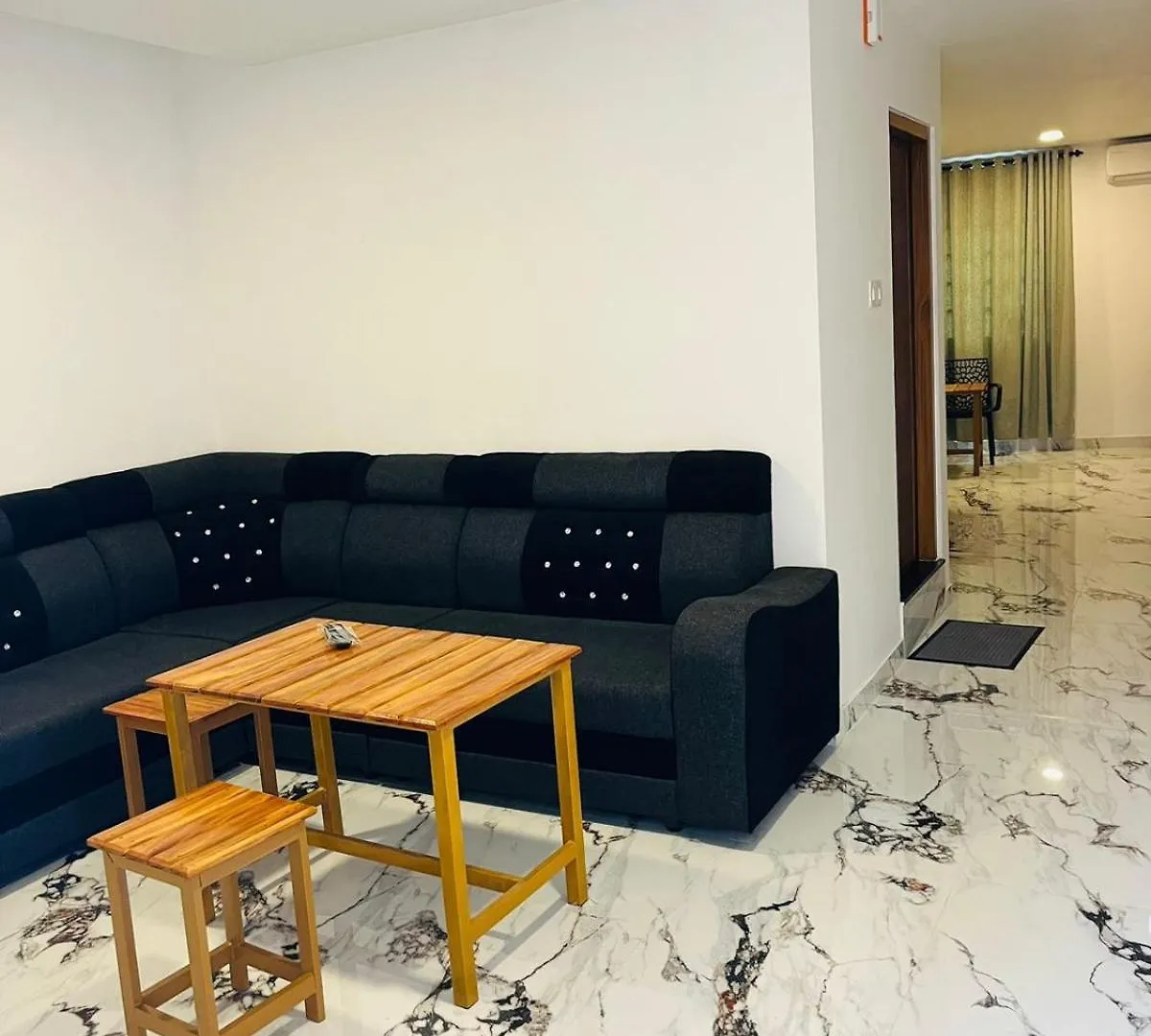 Midtown Residency Hotel Mannarakkat